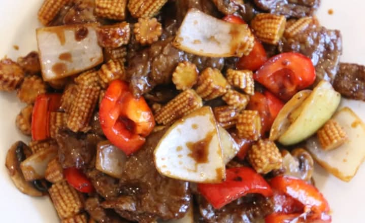 Beef & Baby Corn
