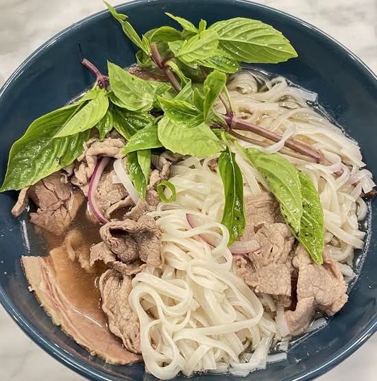 Phở Tái, Nam (Rare Beef & Brisket Noodle Soup)