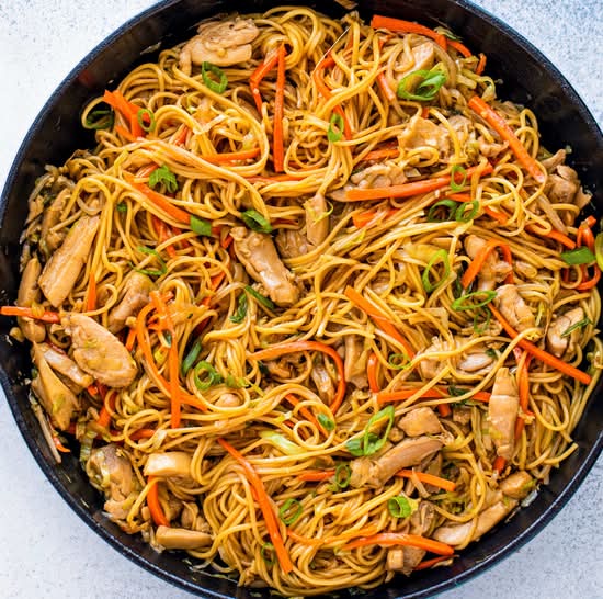 Sizzling Chicken Chow Mein