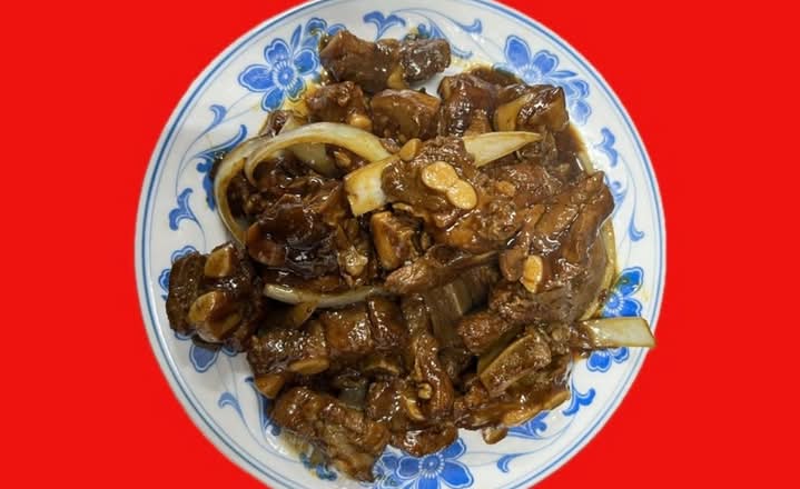 C36.Spare Rib Tips w.Garlic Sauce