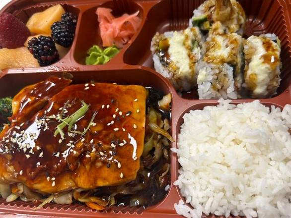 BB4 Salmon Bento