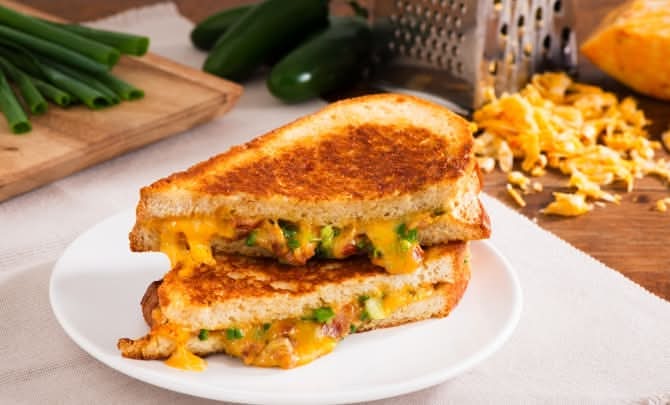 Jalapenos grilled cheese sandwich