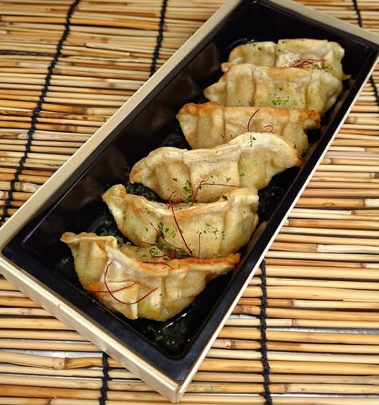 Deep Fried Gyoza (6 pcs)