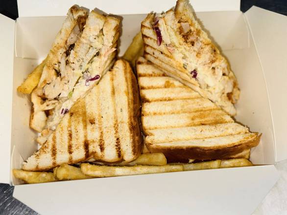 Delulu Sandwich