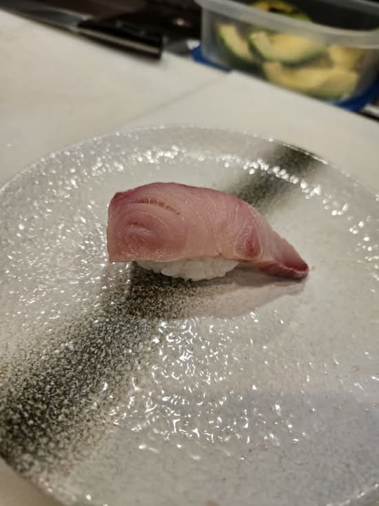 pc Hamachi Nigiri