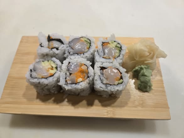 Chopped Scallop Roll (6 pcs)
