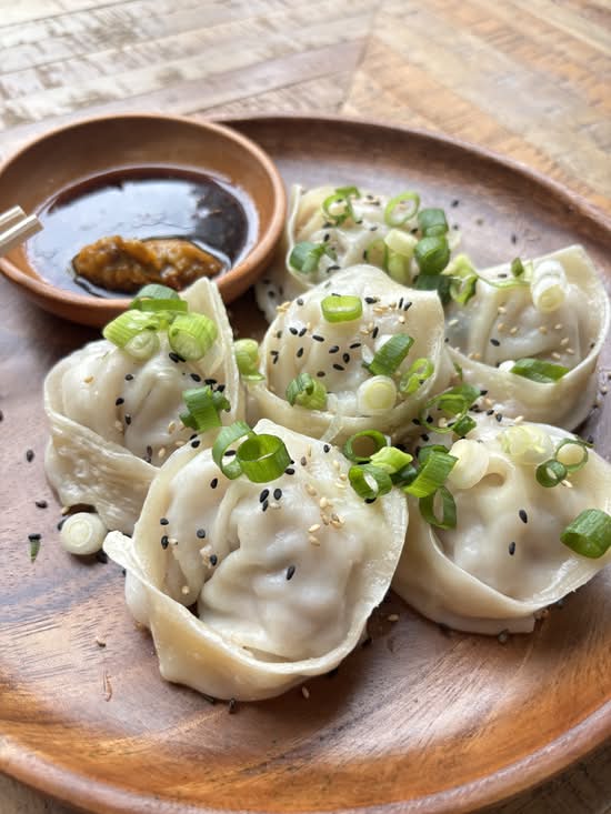 Pork Dumplings (6 pcs)