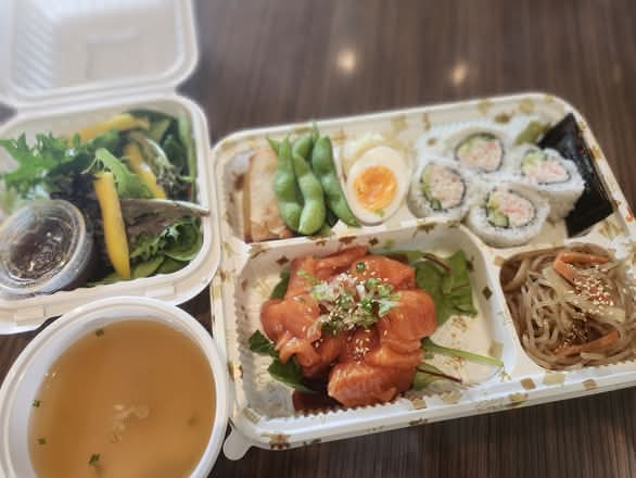 Spicy Salmon Sashimi Bento