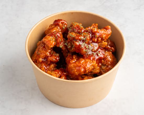 Sweet & Spicy Boneless Fried Chicken (양념 순살 치킨) (Halal)