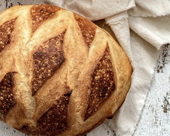 Miche blanche tranchée / Sliced White Loaf