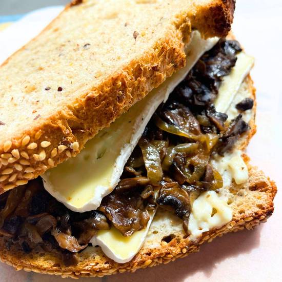 Nouveau ! Sandwich grilled cheese oignons