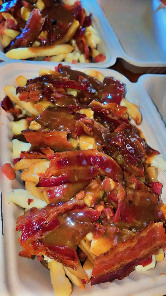 Bacon Lovers Poutine (Large size)