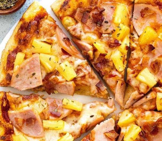 Pizza Hawaïenne / Hawaiian Pizza