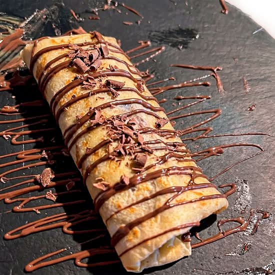 Crêpe Nutella Ou Sirop D'érable Ou Beurre D'arachide