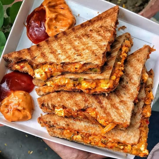 Amritsari Paneer Sandwich