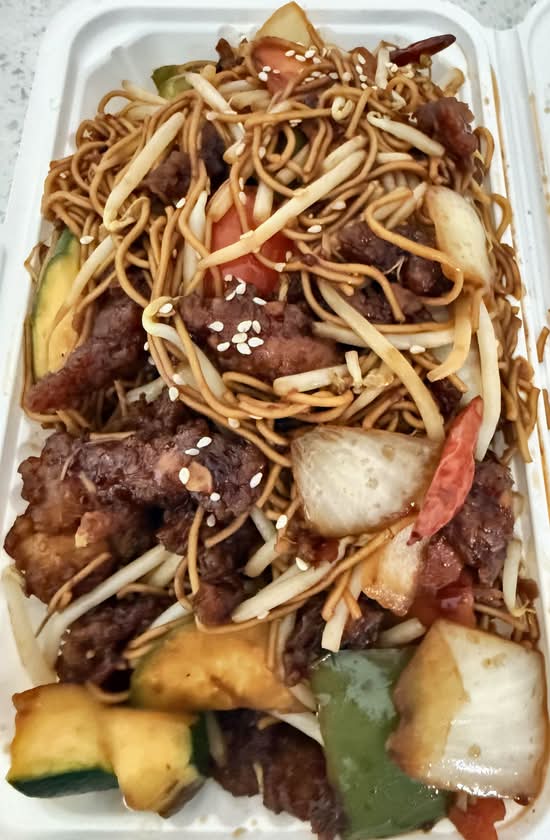 Chili Chicken Chow Mein