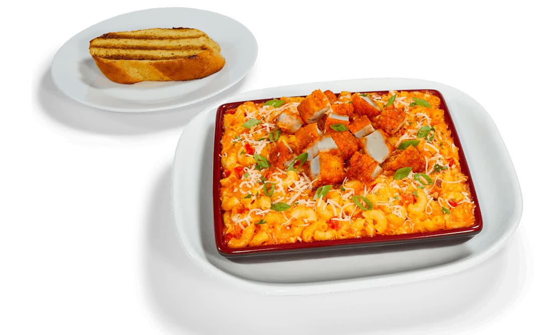 Spicy Buffalo Chicken Mac & Cheese