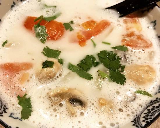 Tom Kha
