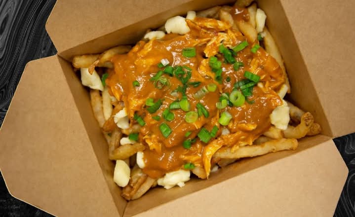 Butter Chicken Poutine