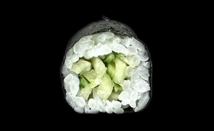 Cucumber Roll (8pcs)