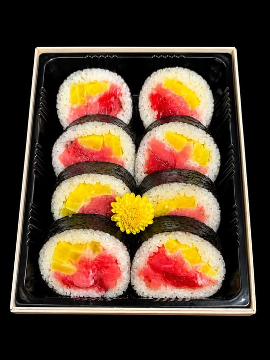 Bluefin Tuna Futomaki(8pcs)