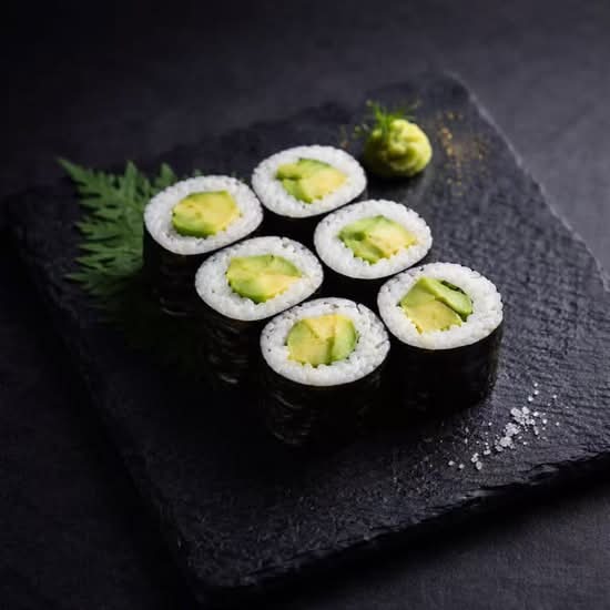 Avocado Maki (6 pcs)