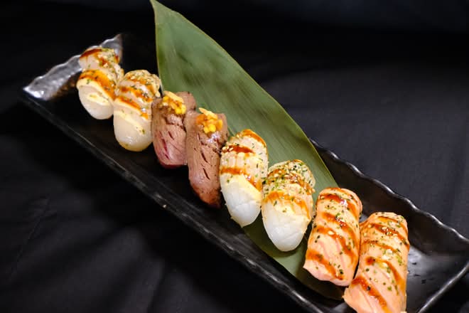 Aburi Nigiri Plate