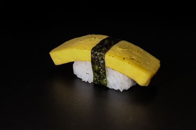 Tamago Nigiri (2pcs)