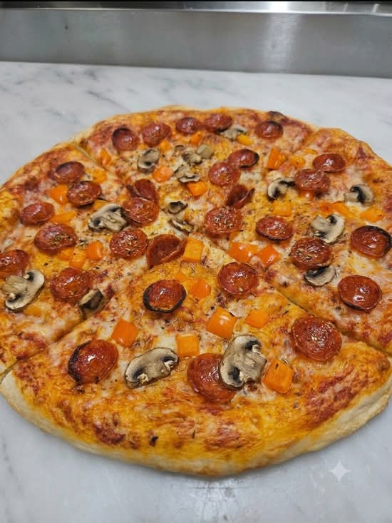 Large All Dressed Pizza