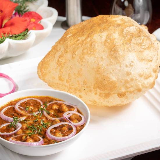 Chana Bhatura