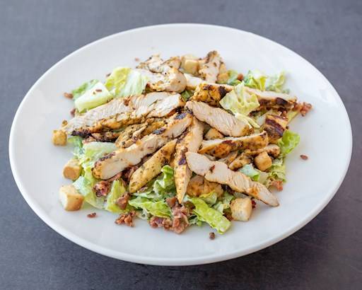 Salade César au poulet grillé / Grilled Chicken Caesar Salad