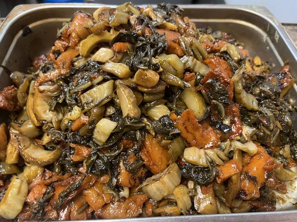Vegetarian Vietnamese pickles fried rice - Cơm chiên dưa xào chay