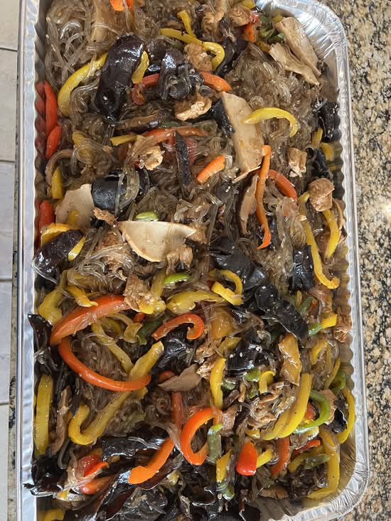Vegetarian stir fried clear noodles- Miến xào chay