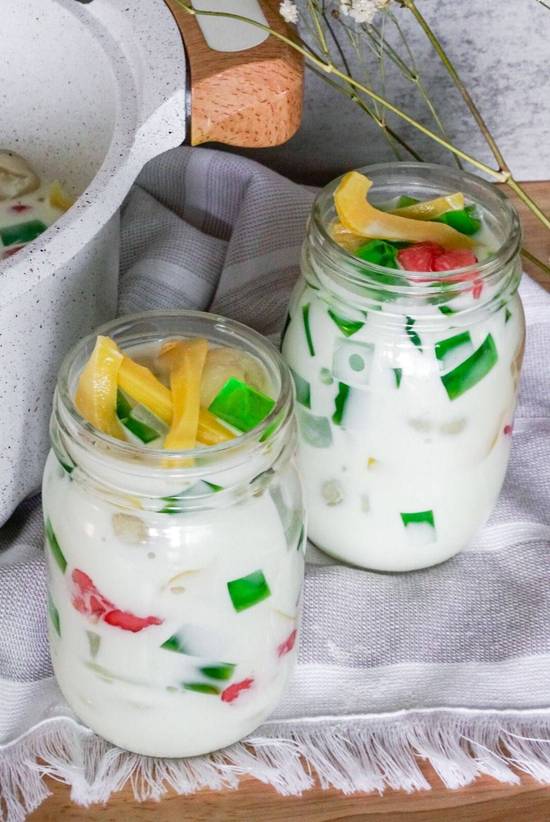 Chè Thái Lan - Thai’s dessert with coconut milk