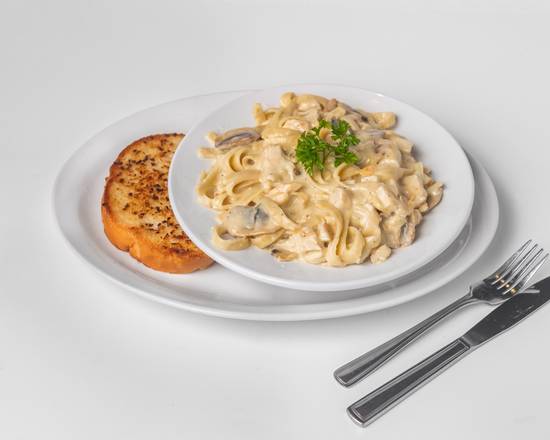 Fettuccine Alfredo