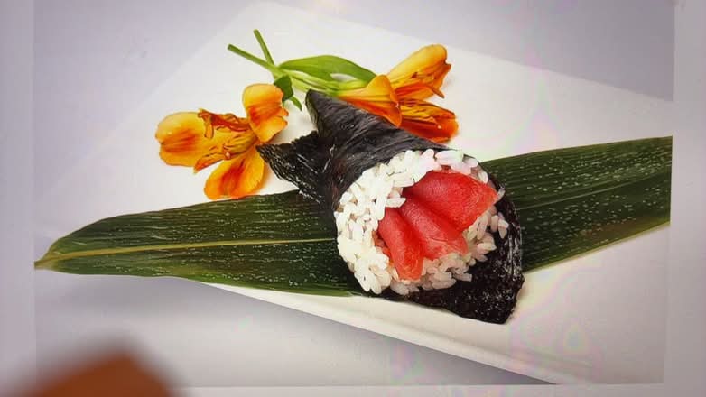 Red Tuna Hand Roll