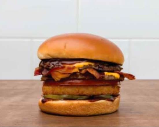 Baja BBQ Bacon Burger