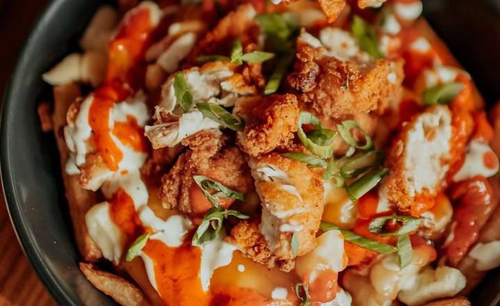 Poutine poulet Buffalo - Repas / Meal Buffalo Chicken Poutine