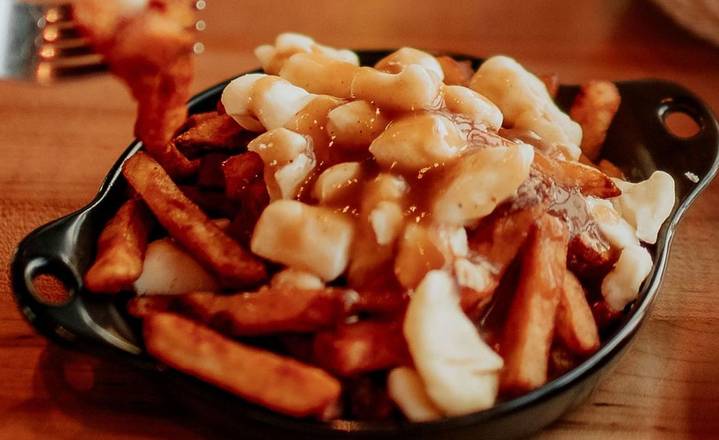 Poutine régulière / Regular Poutine