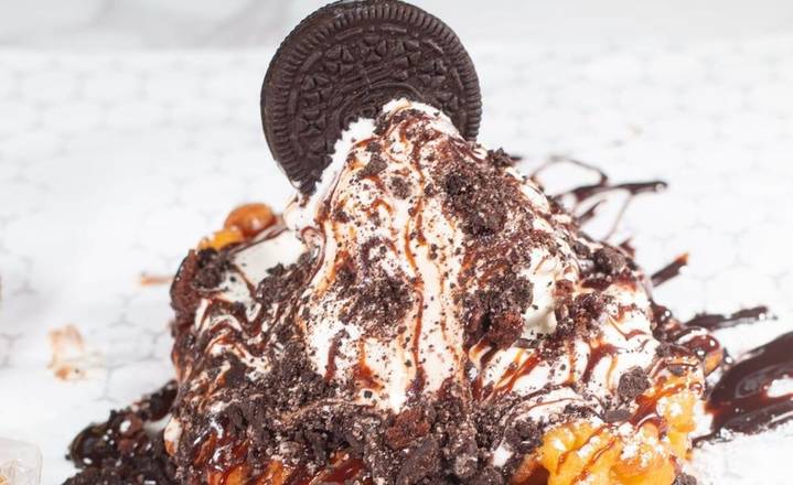 Funnel Cake (Eggless)