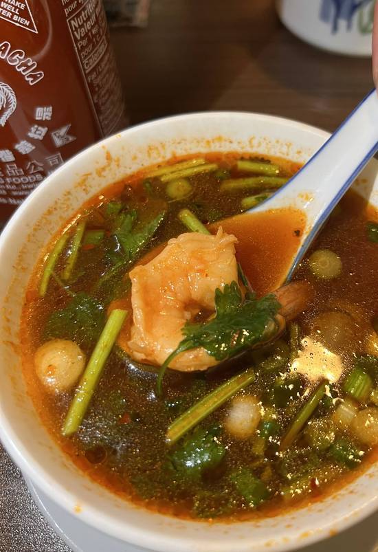 3. Soupe tom yum avec crevette / Shrimp Tom Yum Soup