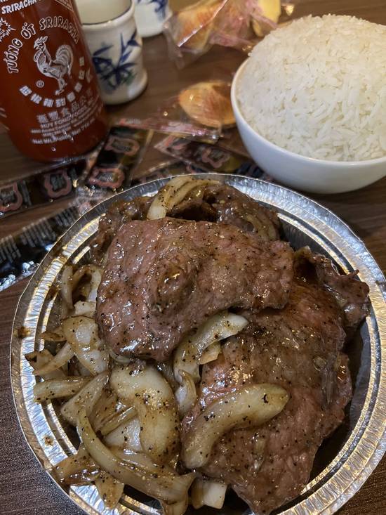 40. Filet de boeuf à la sauce aux poivres / Steak Fillet with Pepper Sauce