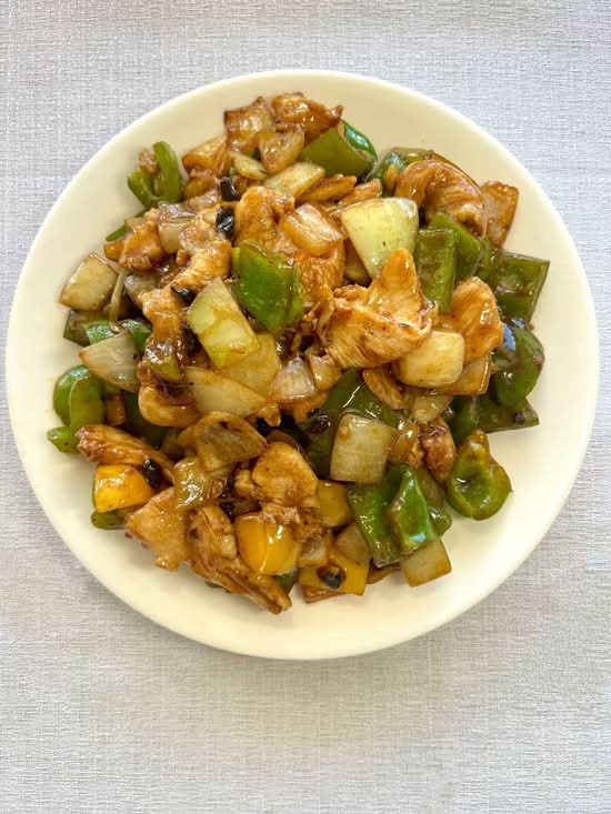 26. Poulet aux piments forts / Chicken with Hot Pepper
