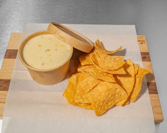 Chips & Queso