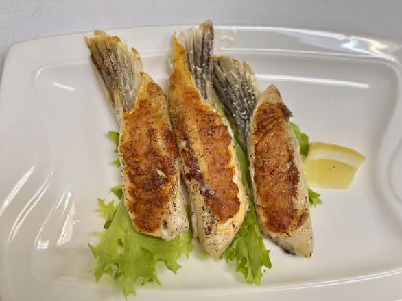 BBQ, Salmon Belly Fin(3pcs)