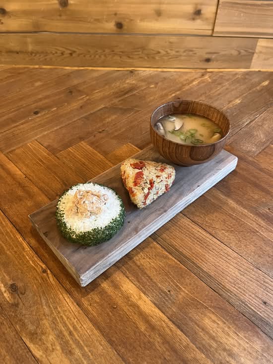 Onigiri Set (with Miso Soup)