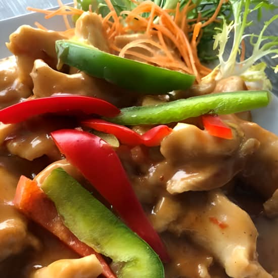#C3 Poulet sauce arachide