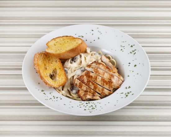 Chicken Alfredo Pasta