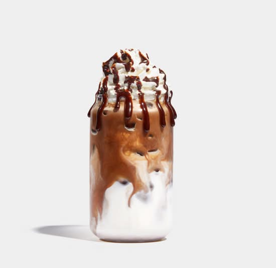 Iced Mocha Latte / Latte moka glacé