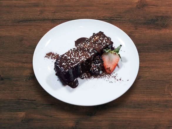 CHOCOLATE CAKE